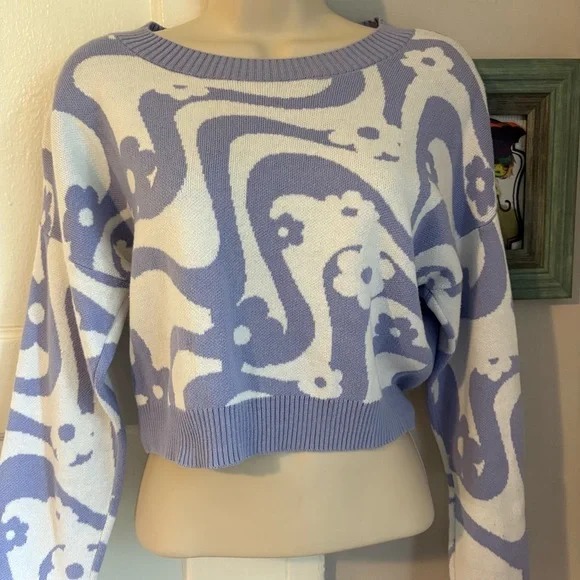 Hollister Floral Lavender Knit Sweater Cropped Top - Picture 2 of 7